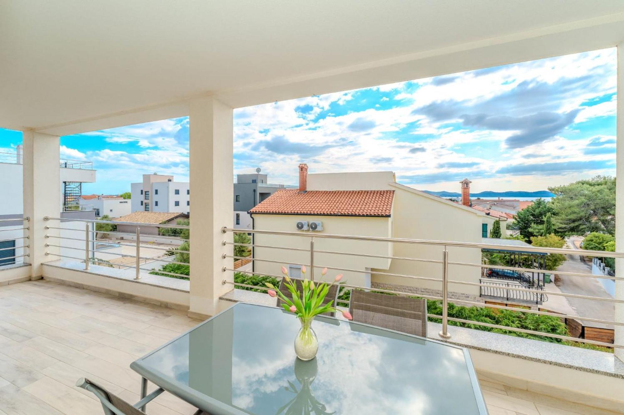 Apartment Deluxe Villa Carlotta Zadar Extérieur photo